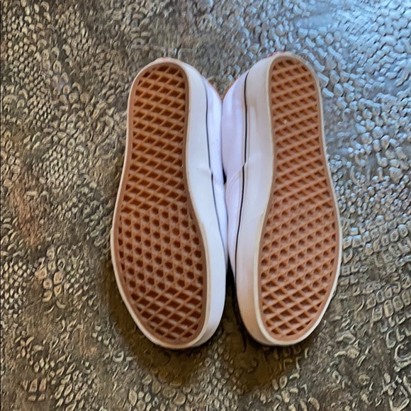 Vans - Picture 3 of 4